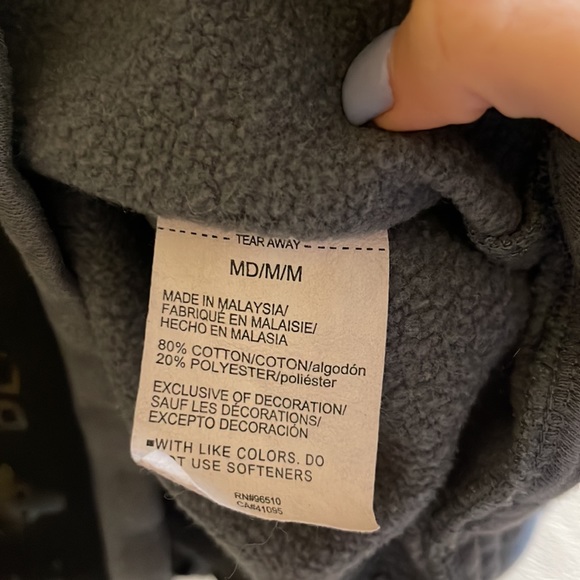 Under Armour Project Rock women’s pullover size Medium - Picture 7 of 7